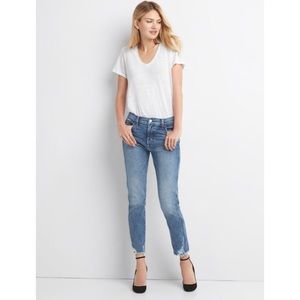Gap Slim Straight Chewed Hem Jean